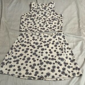 Altar’d State 2 piece set size L